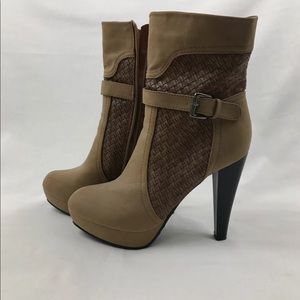 Body Central Women's Ankle Boots with Zipper